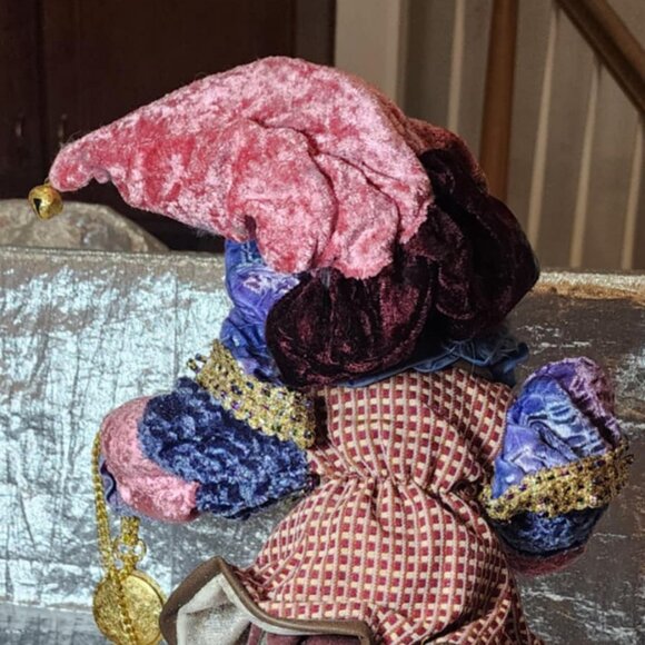 Vintage Retired Wayne Kleski Mardi Gras Fairy Doll w/Gold Watch - Picture 7 of 8